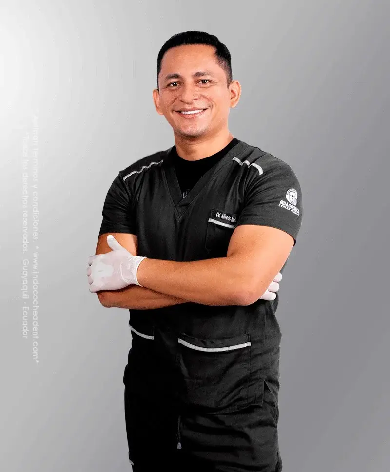 Dr. Alfredo Indacochea, Director General y Clínico de Sonrisas 3D en Guayaquil
